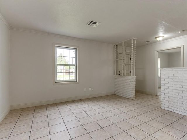 230 E Jacobs Drive, Midwest City, OK 73110