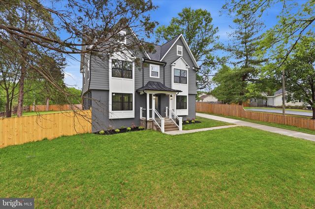 8323 ROLLING RD, Manassas, VA 20110