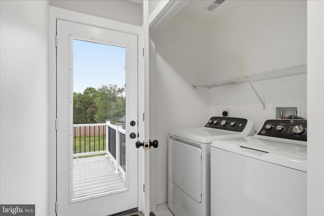 8323 ROLLING RD, Manassas, VA 20110