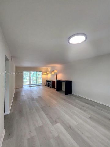 2304 Lucaya Ln G3, Coconut Creek, FL 33066