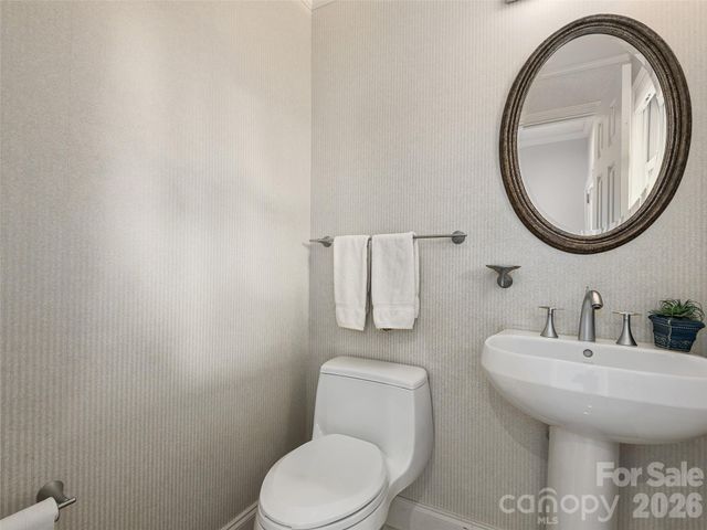 101 Skyview Drive, Asheville, NC 28804