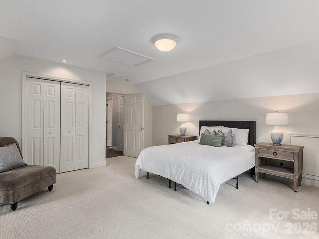 101 Skyview Drive, Asheville, NC 28804