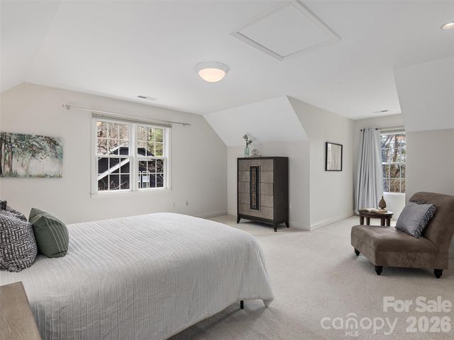 101 Skyview Drive, Asheville, NC 28804