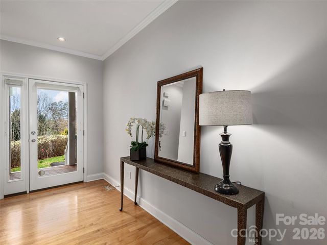 101 Skyview Drive, Asheville, NC 28804