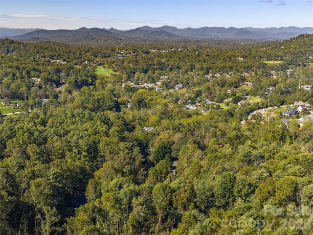 101 Skyview Drive, Asheville, NC 28804