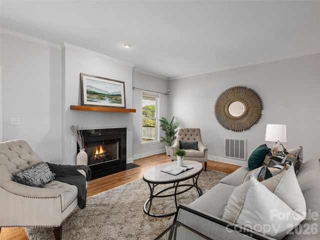 101 Skyview Drive, Asheville, NC 28804