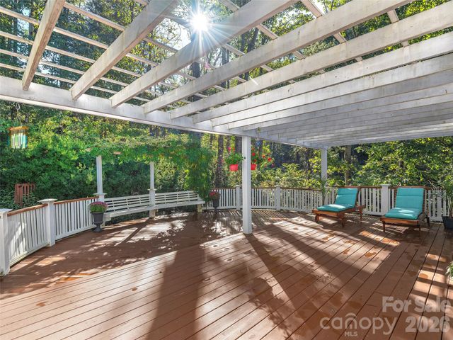 101 Skyview Drive, Asheville, NC 28804
