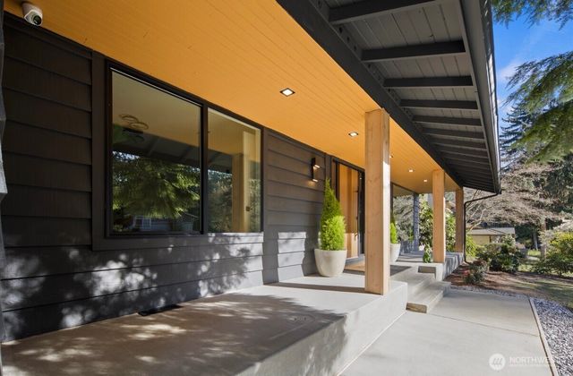 14824 119th Ave NE, Kirkland, WA 98034