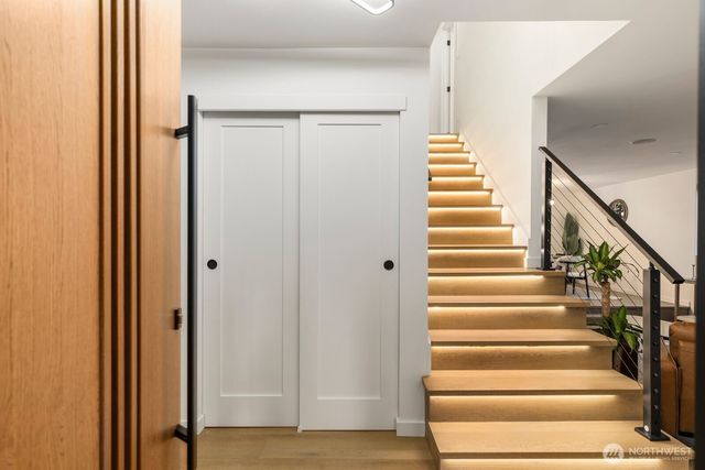 14824 119th Ave NE, Kirkland, WA 98034