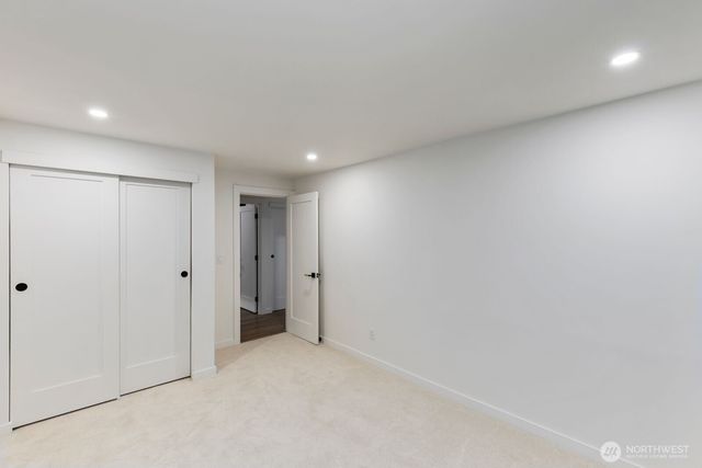 14824 119th Ave NE, Kirkland, WA 98034