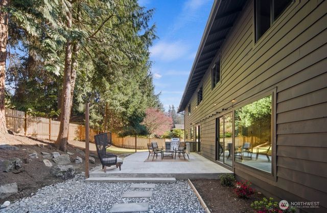 14824 119th Ave NE, Kirkland, WA 98034
