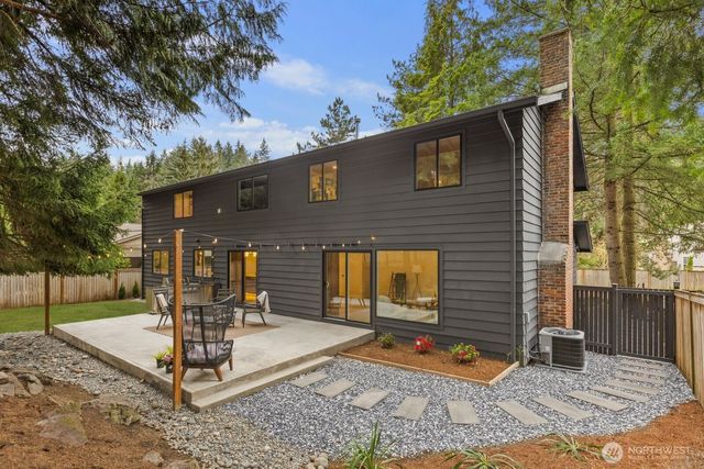 14824 119th Ave NE, Kirkland, WA 98034