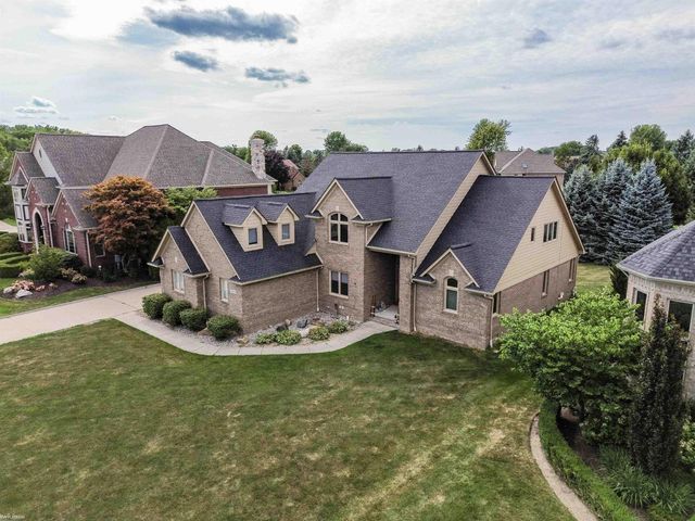 49571 Compass Point Drive, Chesterfield Twp, MI 48047