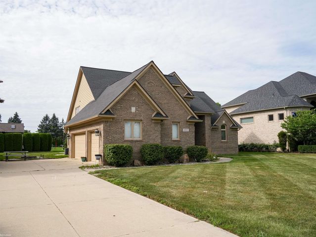 49571 Compass Point Drive, Chesterfield Twp, MI 48047