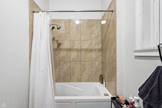 4736 S Prairie Avenue, Chicago, IL 60615