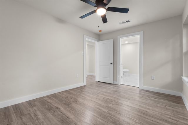 1507 E Waco Avenue, Dallas, TX 75216