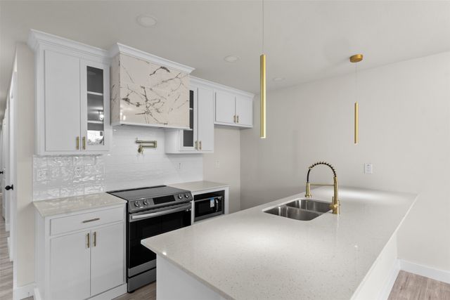 1507 E Waco Avenue, Dallas, TX 75216