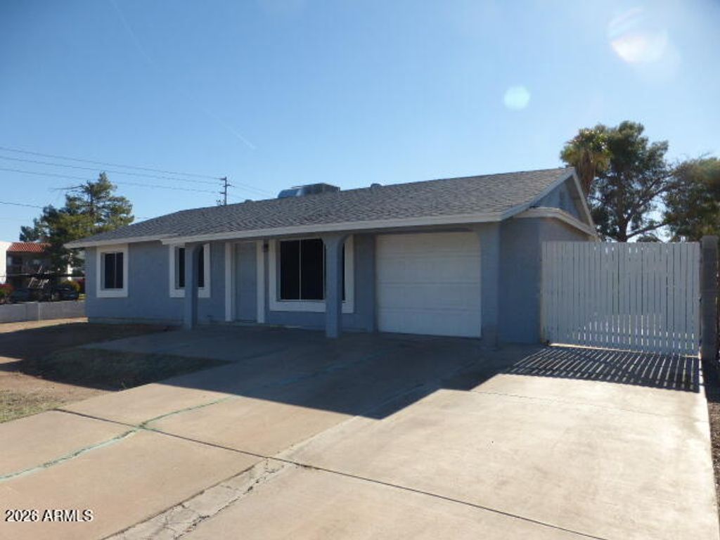 8703 W SAHUARO Drive, Peoria, AZ 85345