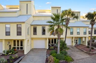 8520 Gulf Boulevard 15, Navarre, FL 32566