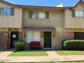 6729 N 44TH Avenue, Glendale, AZ 85301