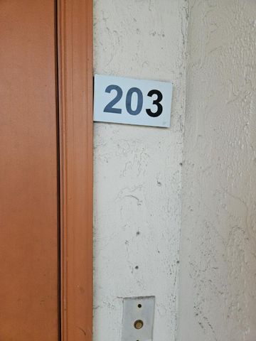 5981 Via Vermilya 203, Lake Worth, FL 33462