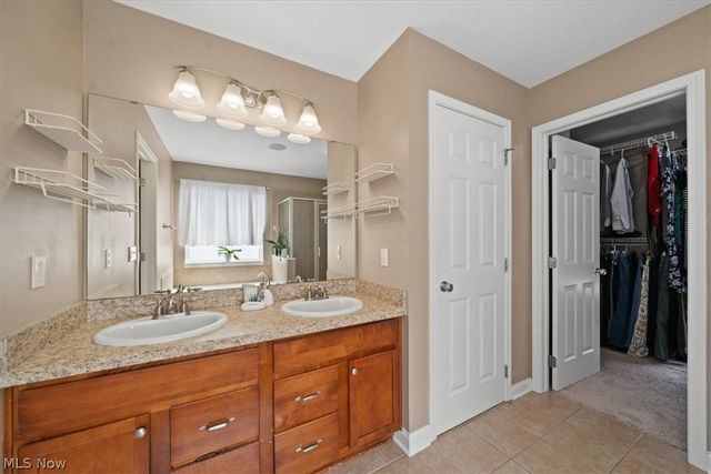 34592 Braemore Drive, North Ridgeville, OH 44039