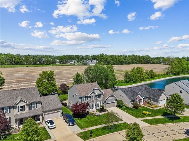 34592 Braemore Drive, North Ridgeville, OH 44039