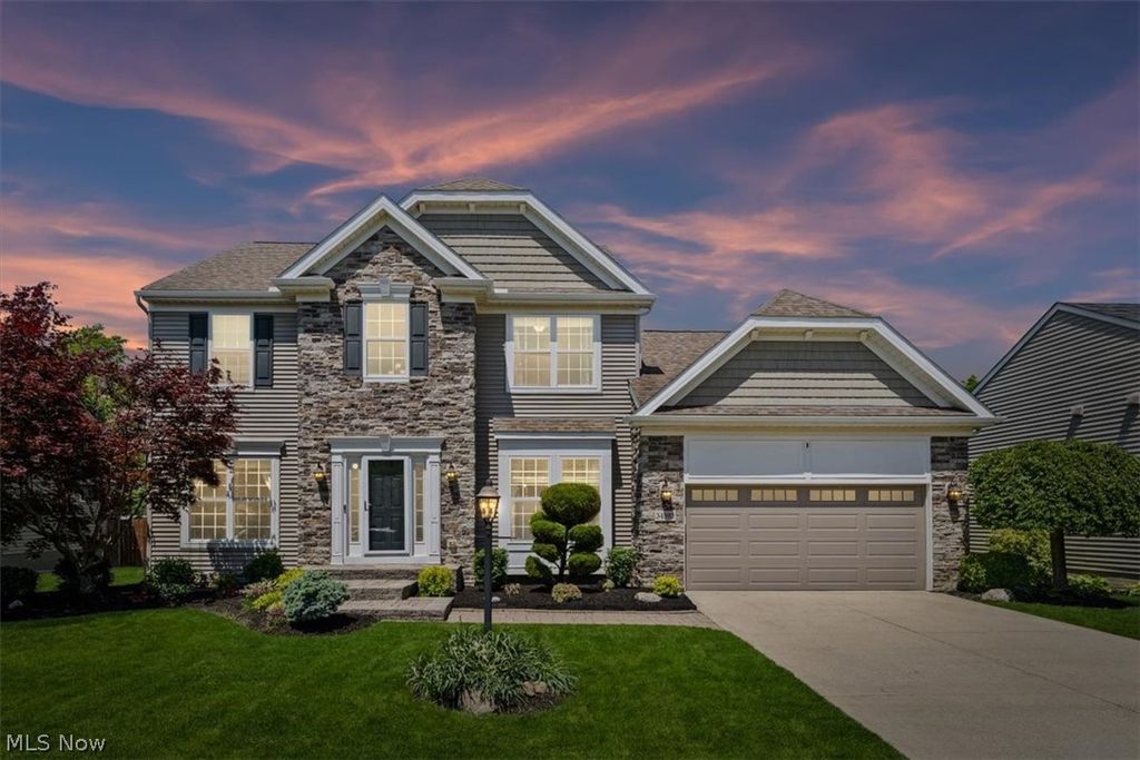34592 Braemore Drive, North Ridgeville, OH 44039