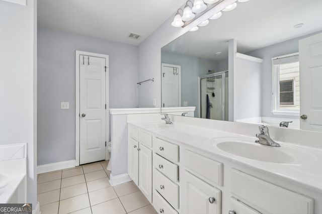 1923 Thomas Pointe Trace, Lawrenceville, GA 30043