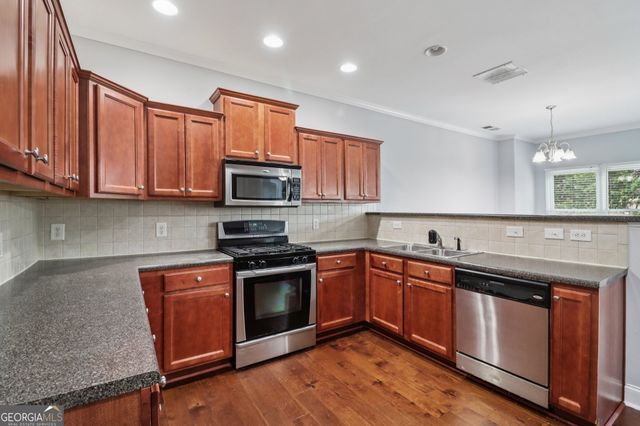 1923 Thomas Pointe Trace, Lawrenceville, GA 30043