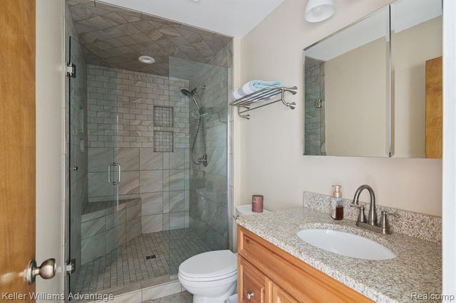 245 Lyn Brook Drive, Coldwater, MI 49036