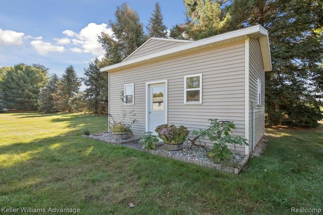 245 Lyn Brook Drive, Coldwater, MI 49036