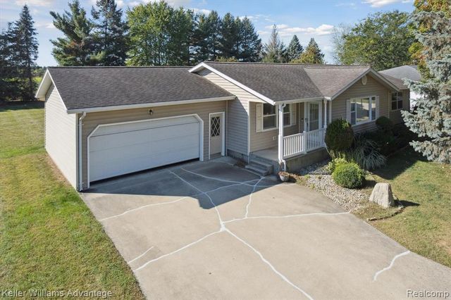 245 Lyn Brook Drive, Coldwater, MI 49036