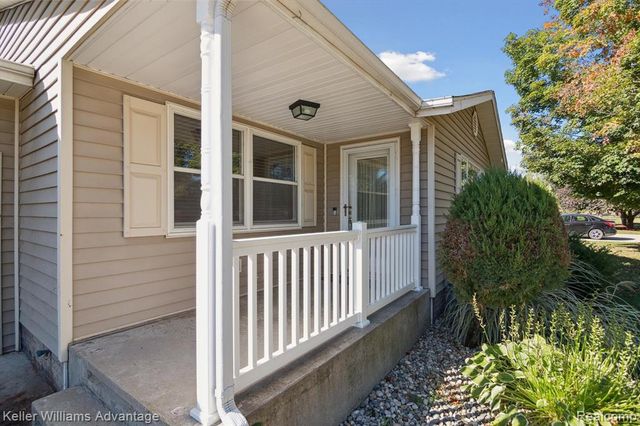 245 Lyn Brook Drive, Coldwater, MI 49036