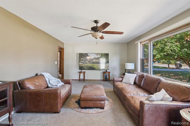 245 Lyn Brook Drive, Coldwater, MI 49036