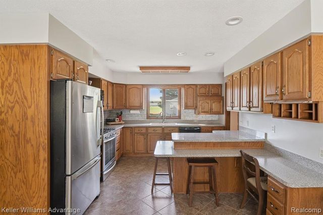 245 Lyn Brook Drive, Coldwater, MI 49036