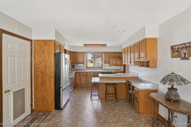 245 Lyn Brook Drive, Coldwater, MI 49036