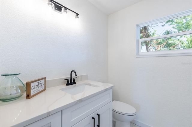 1201 SHERMAN AVENUE, Tavares, FL 32778