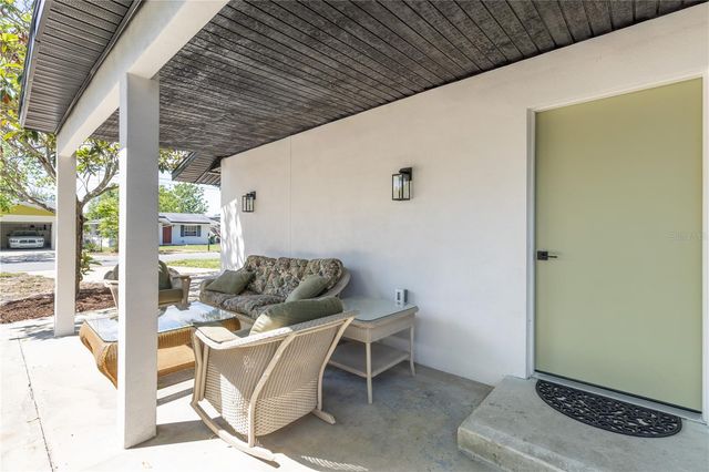 1201 SHERMAN AVENUE, Tavares, FL 32778