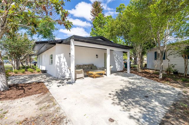 1201 SHERMAN AVENUE, Tavares, FL 32778