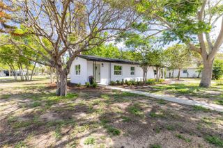 1201 SHERMAN AVENUE, Tavares, FL 32778