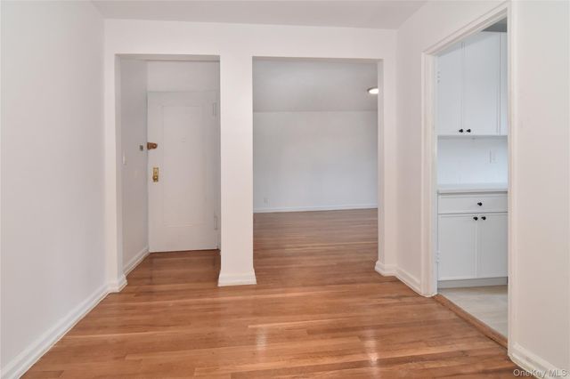 1549 Central Park Avenue G-11, Yonkers, NY 10710