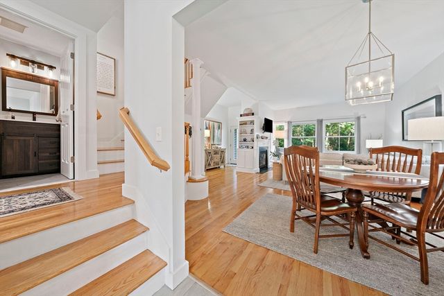 2 Rivers Edge Rd 2, Hull, MA 02045