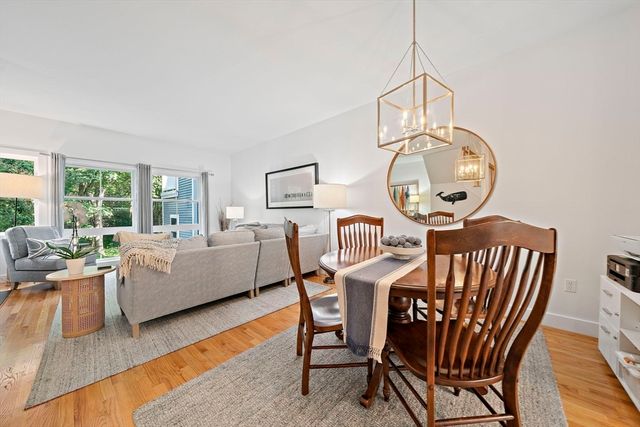 2 Rivers Edge Rd 2, Hull, MA 02045