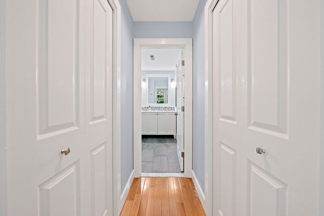 2 Rivers Edge Rd 2, Hull, MA 02045