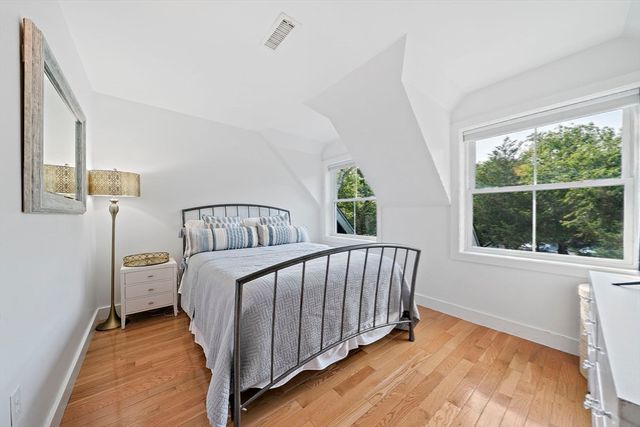 2 Rivers Edge Rd 2, Hull, MA 02045