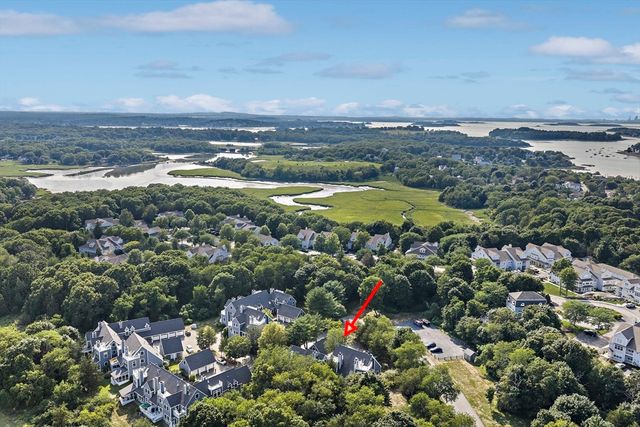 2 Rivers Edge Rd 2, Hull, MA 02045