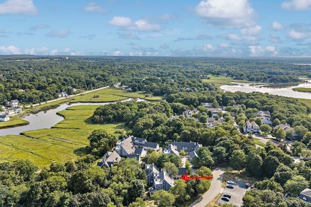 2 Rivers Edge Rd 2, Hull, MA 02045