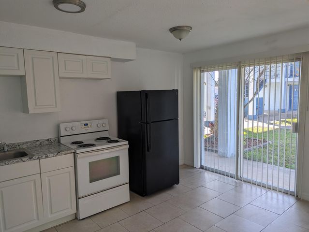 140 Minna Lane 102, Merritt Island, FL 32953