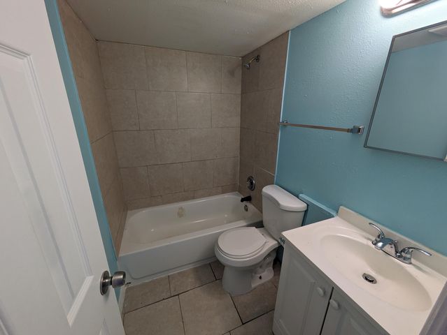 140 Minna Lane 102, Merritt Island, FL 32953